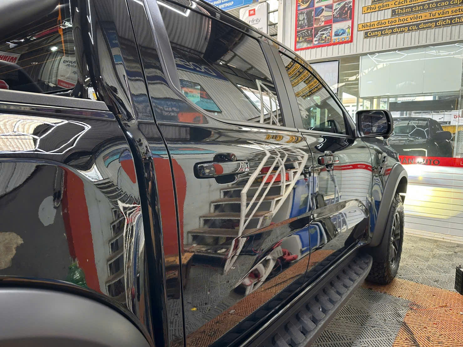 Ford Raptor 2026: Bảo Vệ Diện Mạo, Nâng Tầm Hiệu Suất Cùng Minh Quân Car Care Đà Lạt