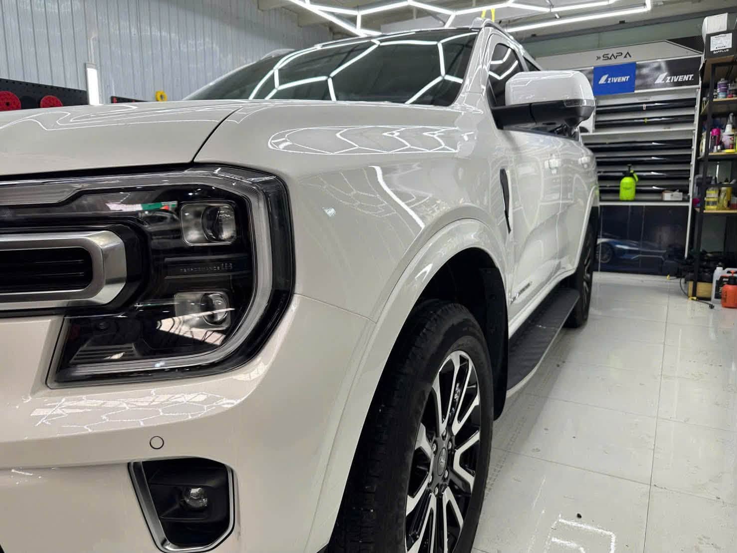 Ford Everest dán PPF SAP PLUS+ – Bảo vệ sơn xe toàn diện